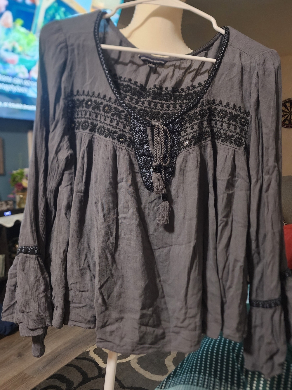 American Eagle Outfitters Embroidered Peasant Blouse with Tassel Tie Sz XL